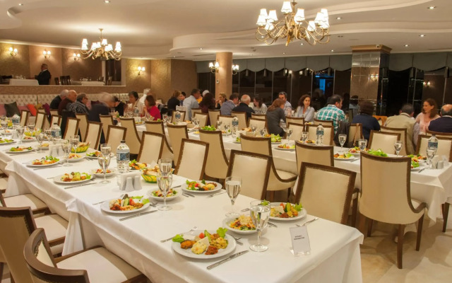 Motali Life Hotel