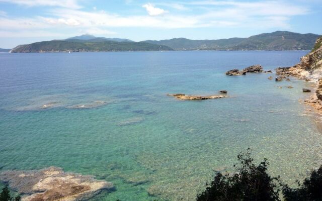 Les Bouganvilles by SolturElba