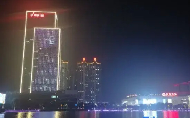 Yixinchengju Service Apartment (Luoyang Municipal Government Quanshun 186)