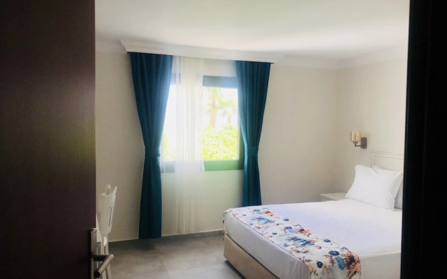 Kumlubuk Maris Hotel