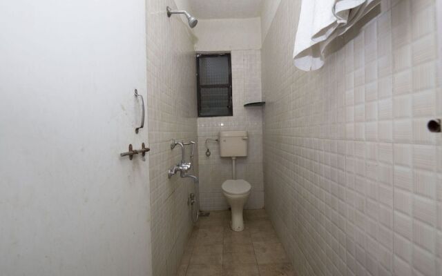 OYO 23631 Mukesh Residency