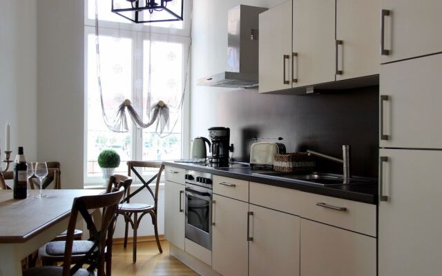 Leon Apartment