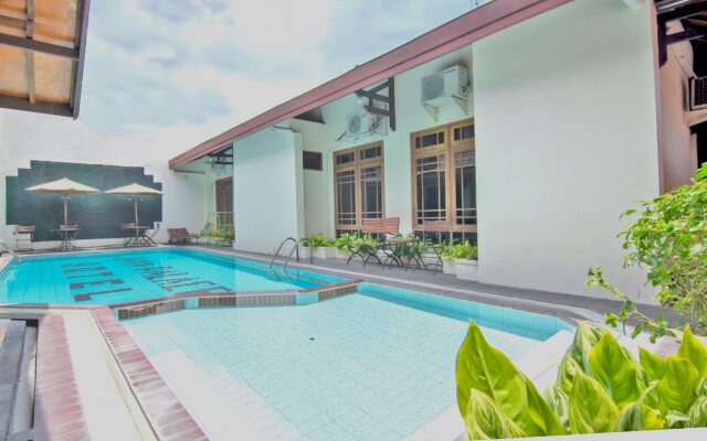 OYO 194 Hotel Sapta Gria