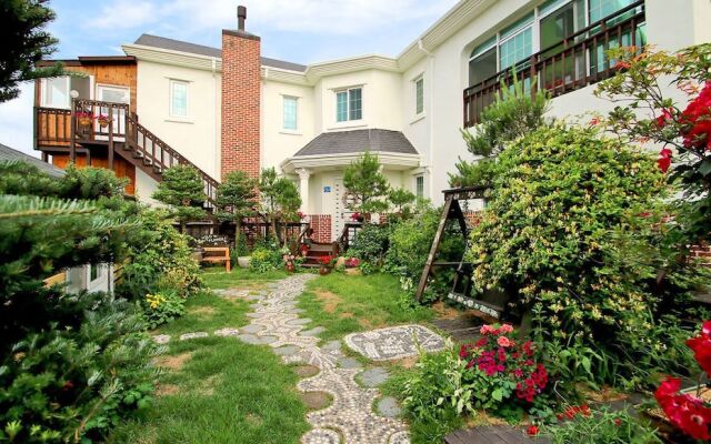 Daegwallyeong Wild Floaroma Pension