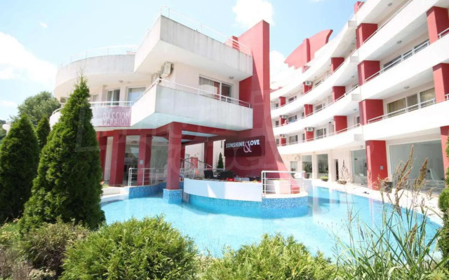 Apartment #1 - Sunshine and Love