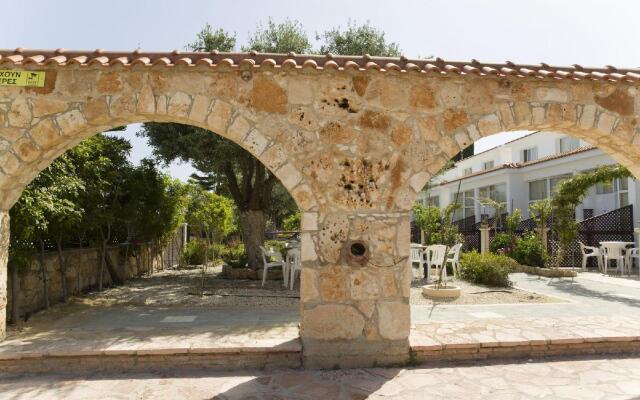 Eliofos Elegant Maisonettes