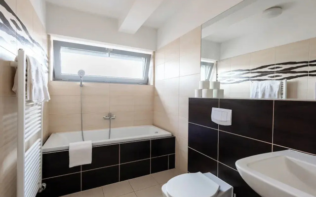 Modern Penthouse with 3-bedrooms