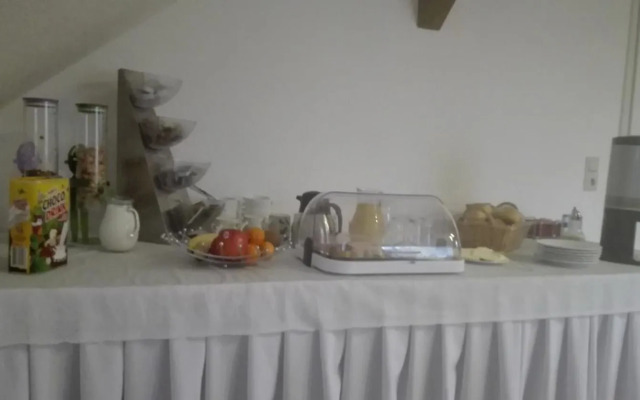 Gasthaus und Pension Zur Wartburg