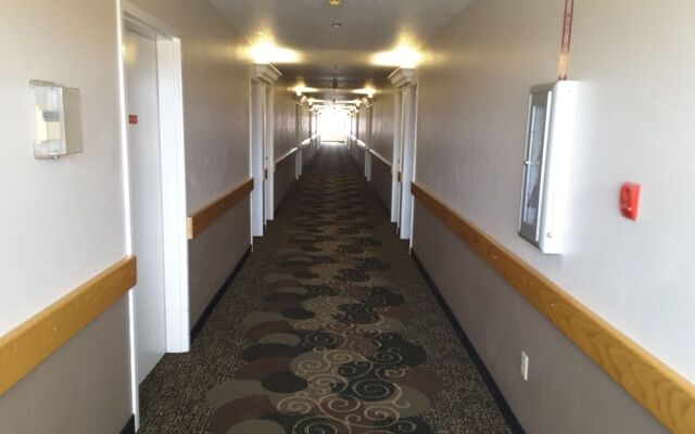 Inn at the Canyons