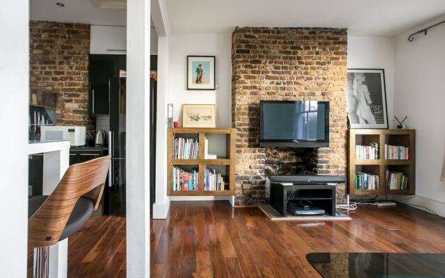 Designer 1 bed in Heart of West Kensington