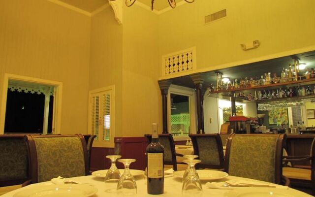 Hotel Victoriano