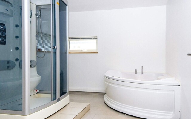 14 Person Holiday Home in Grenaa-by Traum