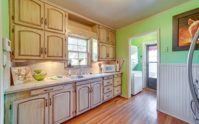 Charming Tusla Home ~ Half-mi to Expo Square!