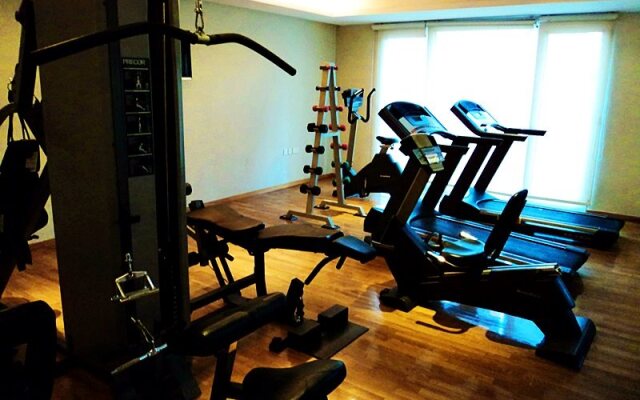 Burda 41 Hotel & Suites
