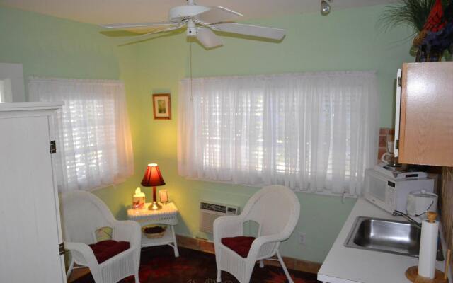 Speakeasy Inn – Adults Only