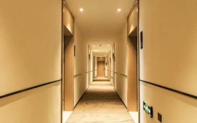 City convenient hotel (Luohe Huanghe Plaza store)