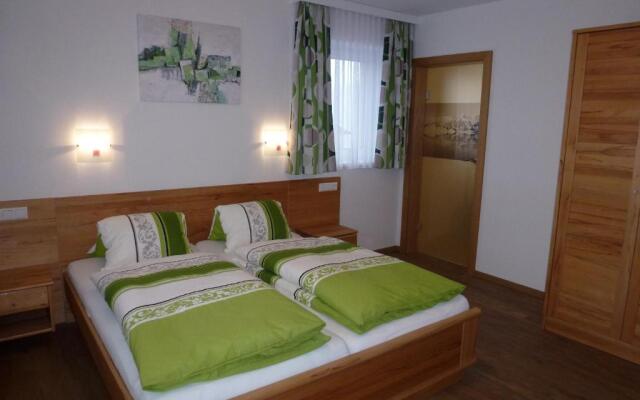 Ferienhaus u. Appartement Knauss