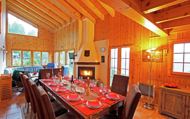 Chalet Alpina Offers Great Views