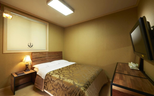Noble Tourist Hotel Insadong