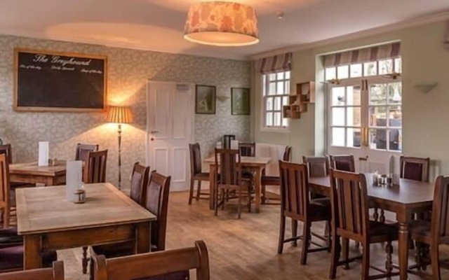 Greyhound Inn Wigginton