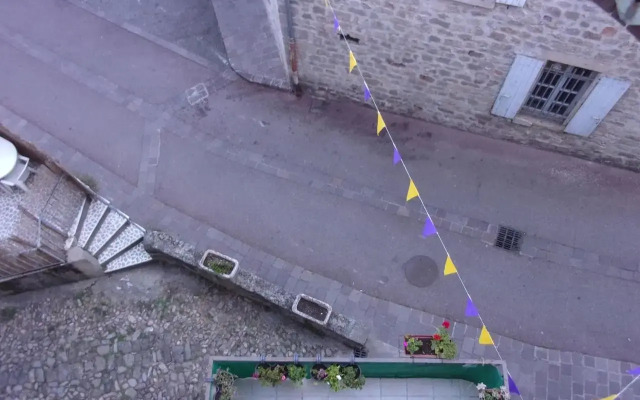 triplex douillet