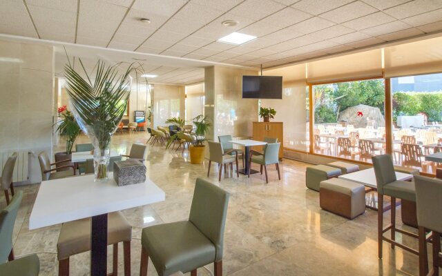 Apartamentos La Era Park