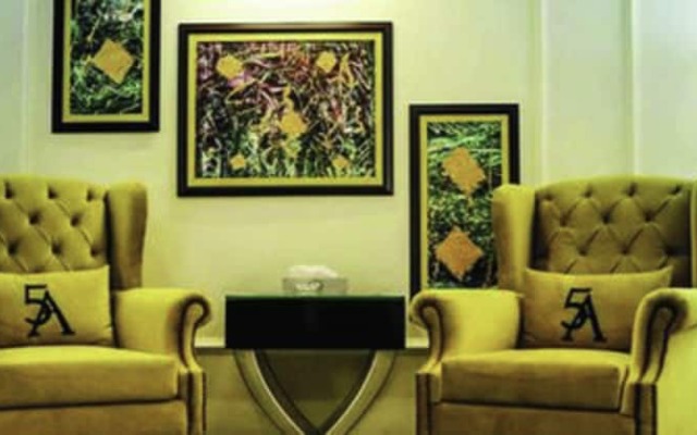 5th Avenue Hotel