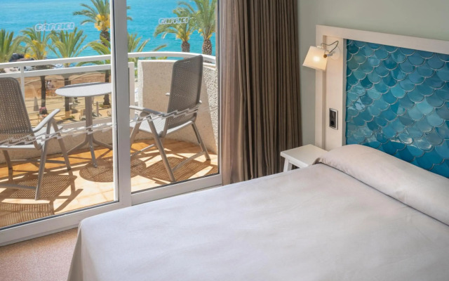 Caprici Beach Hotel & Spa