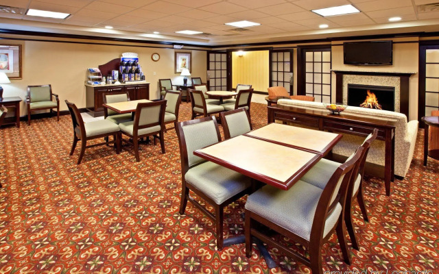 Holiday Inn Express Vincennes by IHG