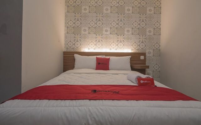 RedDoorz @ Kiaracondong