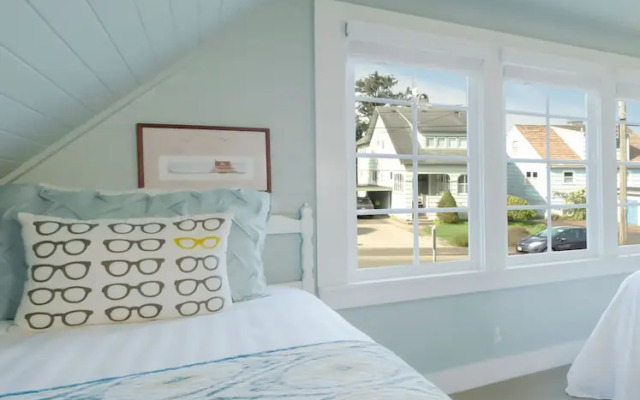 Seaside Vacation Homes