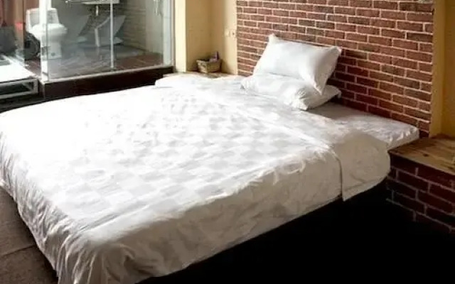 Sam Hotel