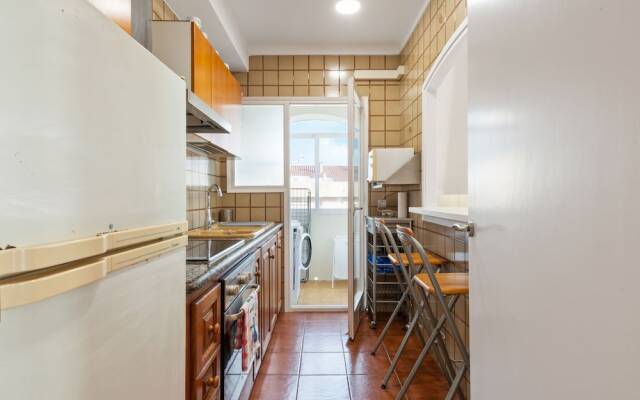 Picturesque Holiday Home in L'estartit With Swimming Pool