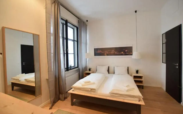 Luxury Apartment by Hi5 - Bajcsy Suite