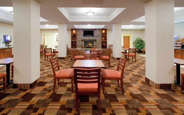 Holiday Inn Express & Suites Loveland by IHG