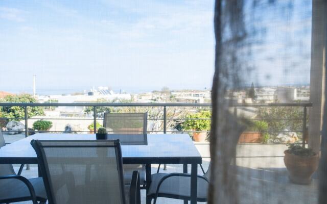 NeSo - Peter's Flat steps to Beach with Great Views