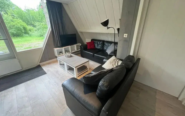 Bungalow in Limburg Near Nature Reserve