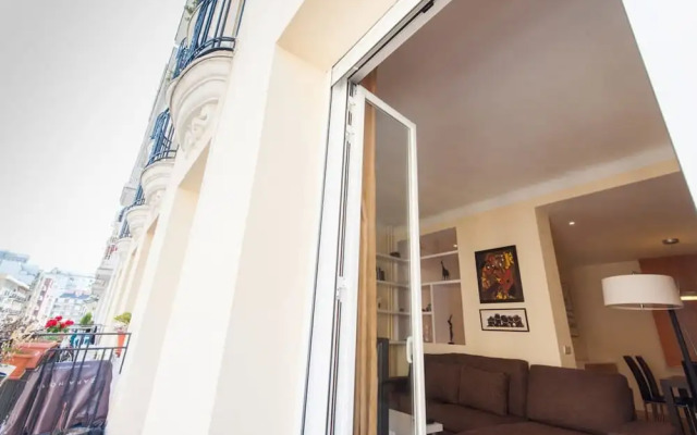 Chamberi Scene 2 Bedroom Home in Chamberi