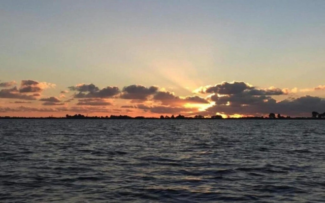 Spacious Home with Garden near Langweerder Wielen