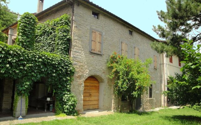 Sunny Holiday Home in Marradi Between Vicchio and Bologna