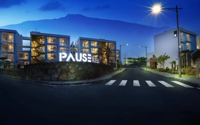 Pause In Jeju