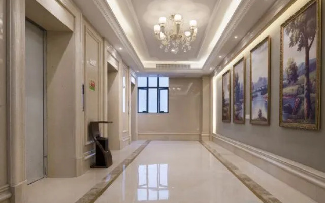 Vienna International Hotel