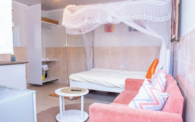 Room-sappire Suits- Cozy Room With Own F
