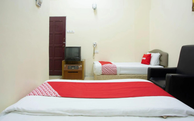 SPOT ON 90137 Casavilla Hotel Pudu
