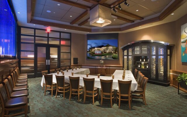 West Inn & Suites