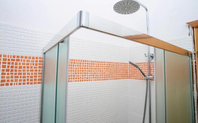 S76 - Sirolo, Bilocale Con Terrazzo in Centro