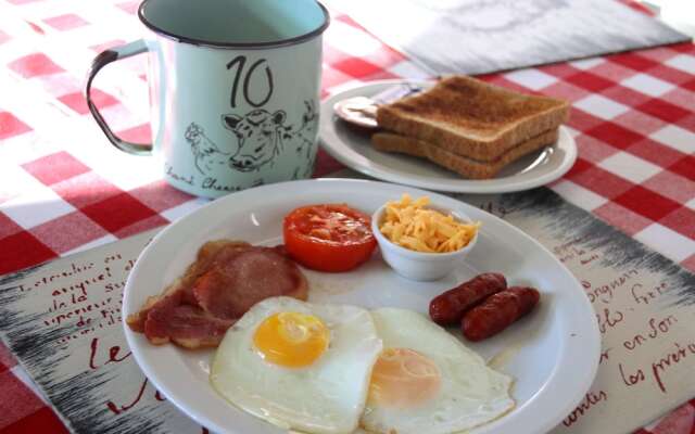 Chane Cheese Farm & Lodge