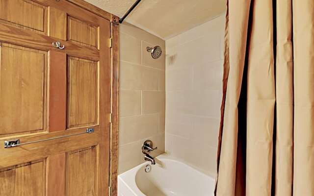Roomy 3112 - 3 Br Townhouse