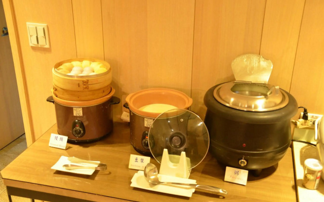 Noble Hotel