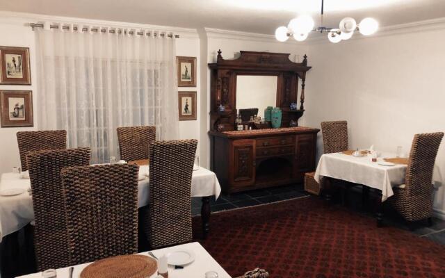 Coral Tree Inn